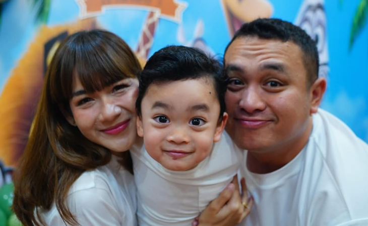 Keluarga Gilang Dirga
